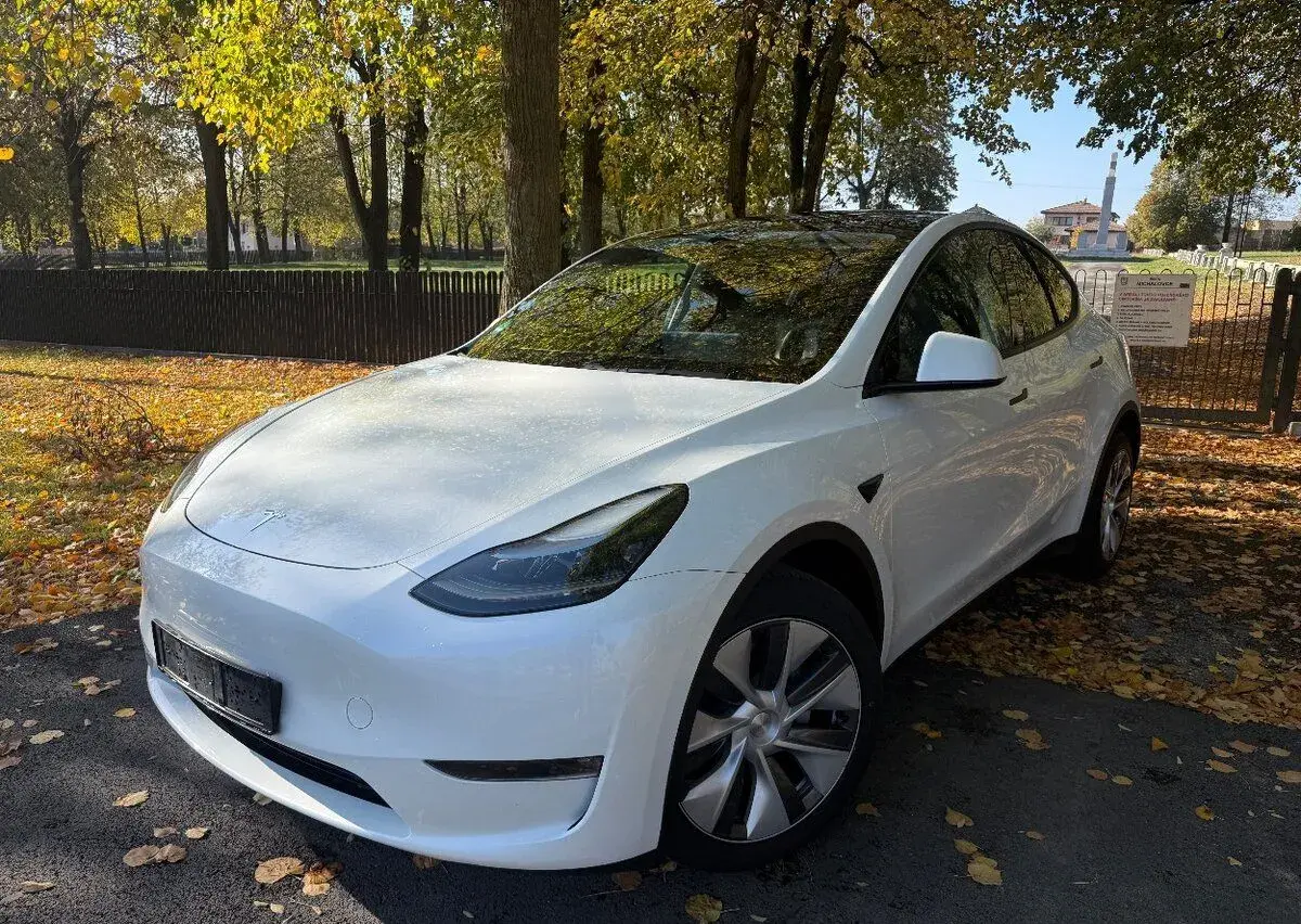 Tesla Model – 112 600 km
