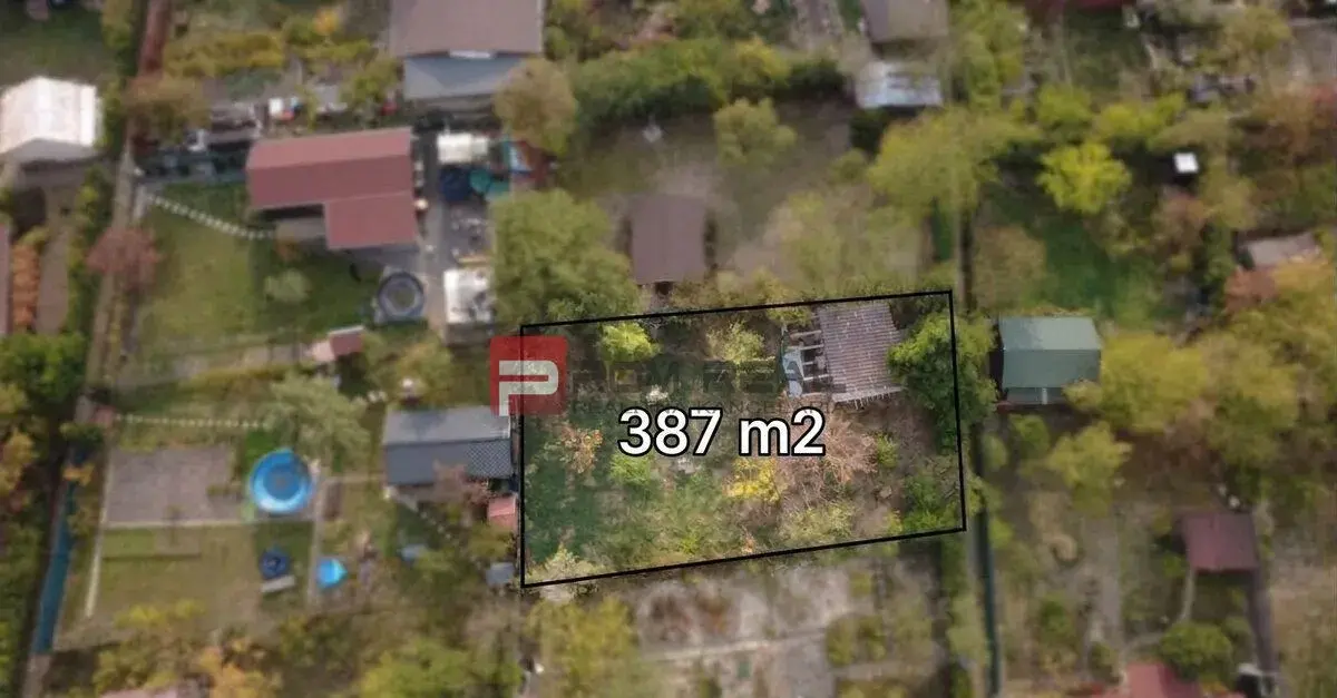Slnečná záhrada 387 m² s chatkou – Bratislava, Ra