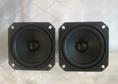 Stredobasove reproduktory-Yamaha