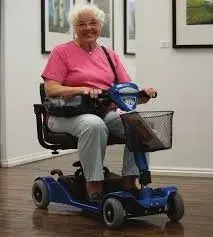 Elektrický invalidny vozik - skúter pre ZTP seniorov vozička