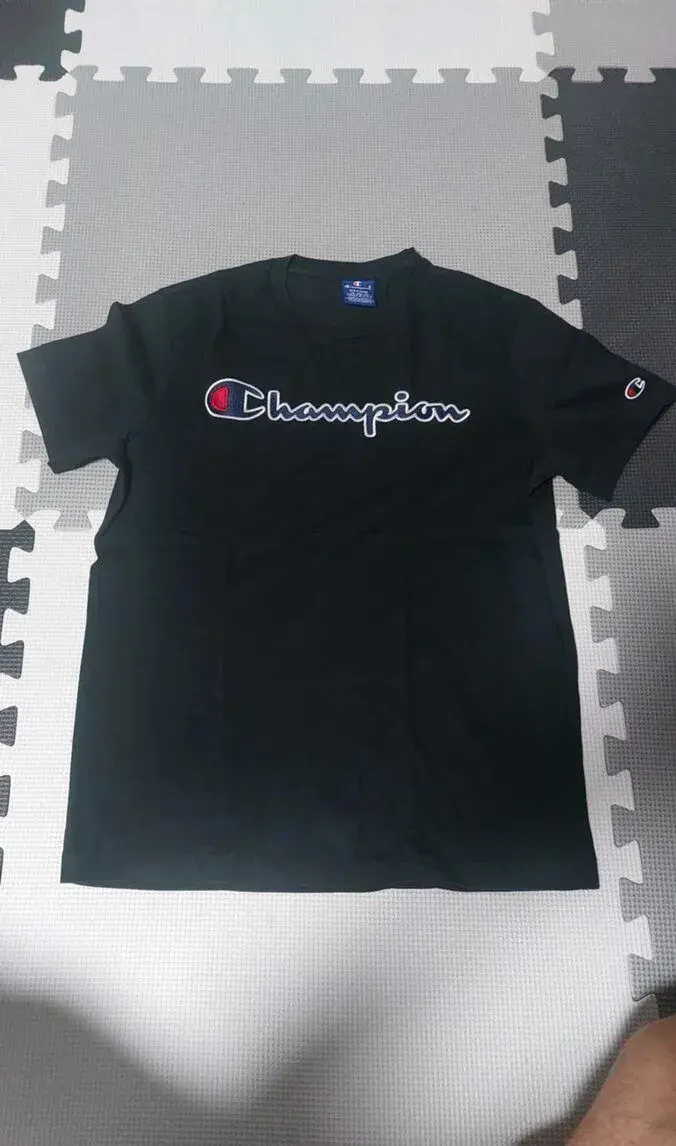 tričko Champion čierne (M)