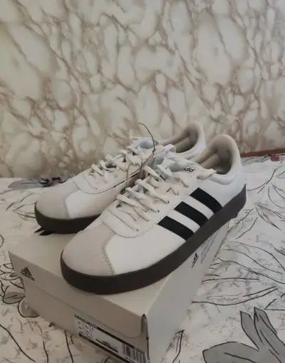 Tenisky adidas eu 44