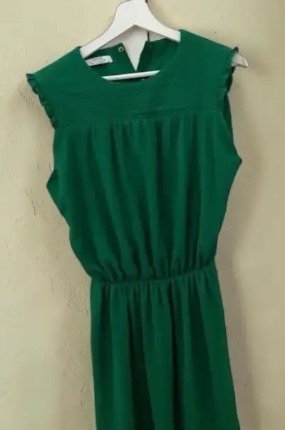 Ľahké zelené šaty Mango Suit Collection, veľ. S