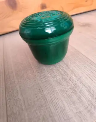 Malachit dóza