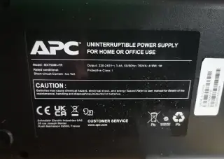 Záložný zdroj APC BX750MI-FR