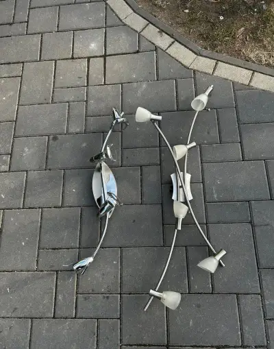 Stropná lampa