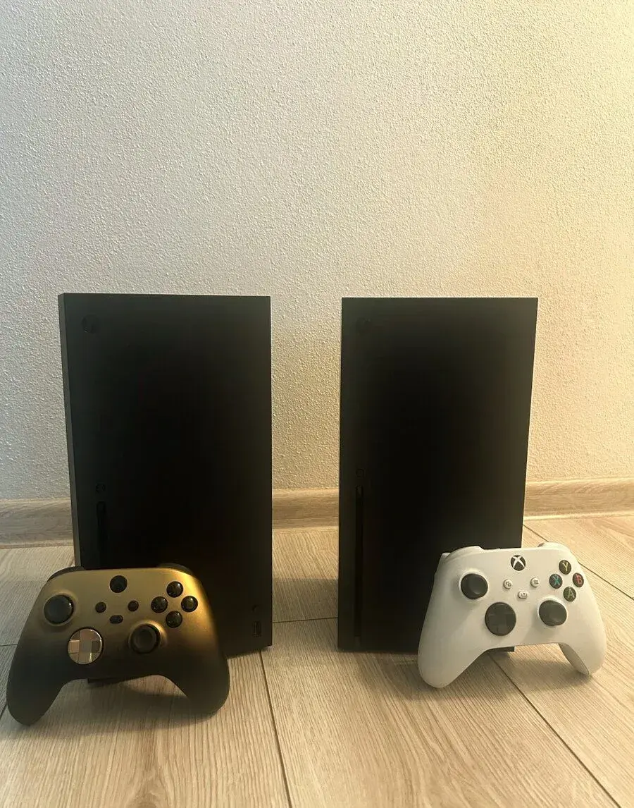 2 konzoly XBOX SERIES X 1 TB BLACK
