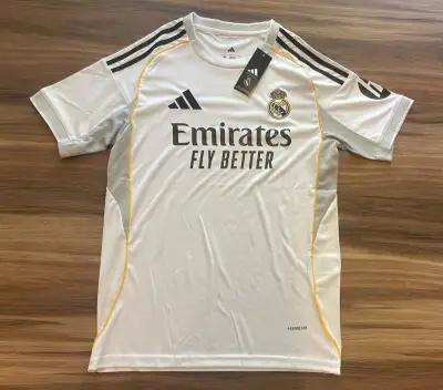 Real Madrid dres M