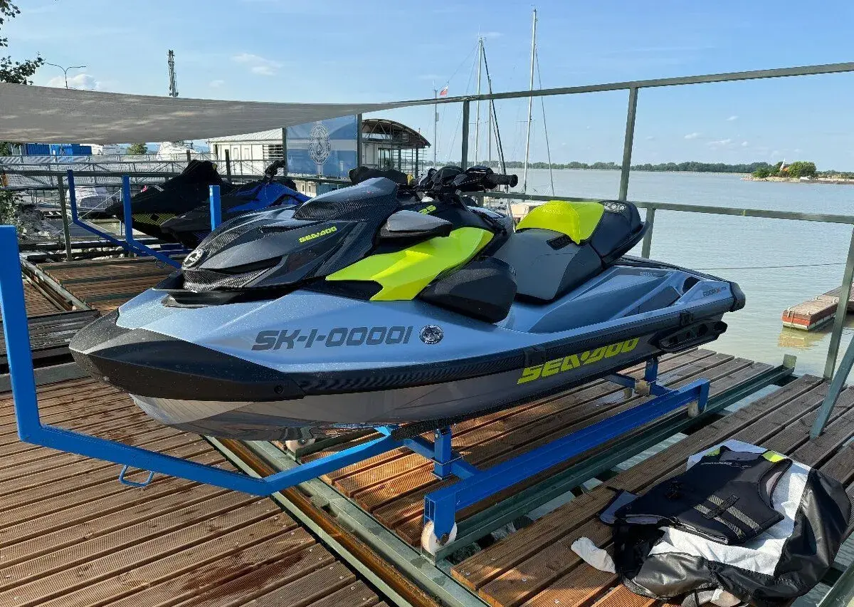 Seadoo RXP X RS 325 , vodny scooter