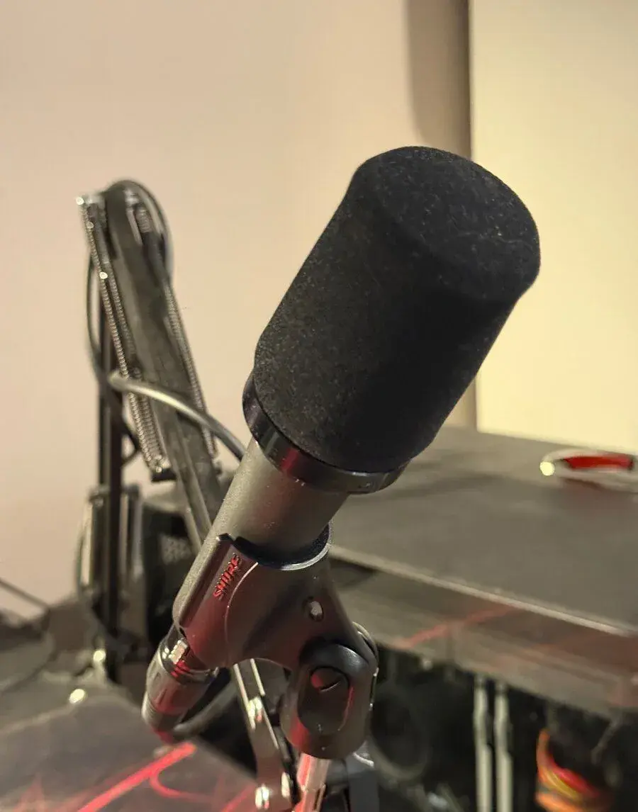 Shure Sm57 + Uphoria UM2 + Stoján + pop filter