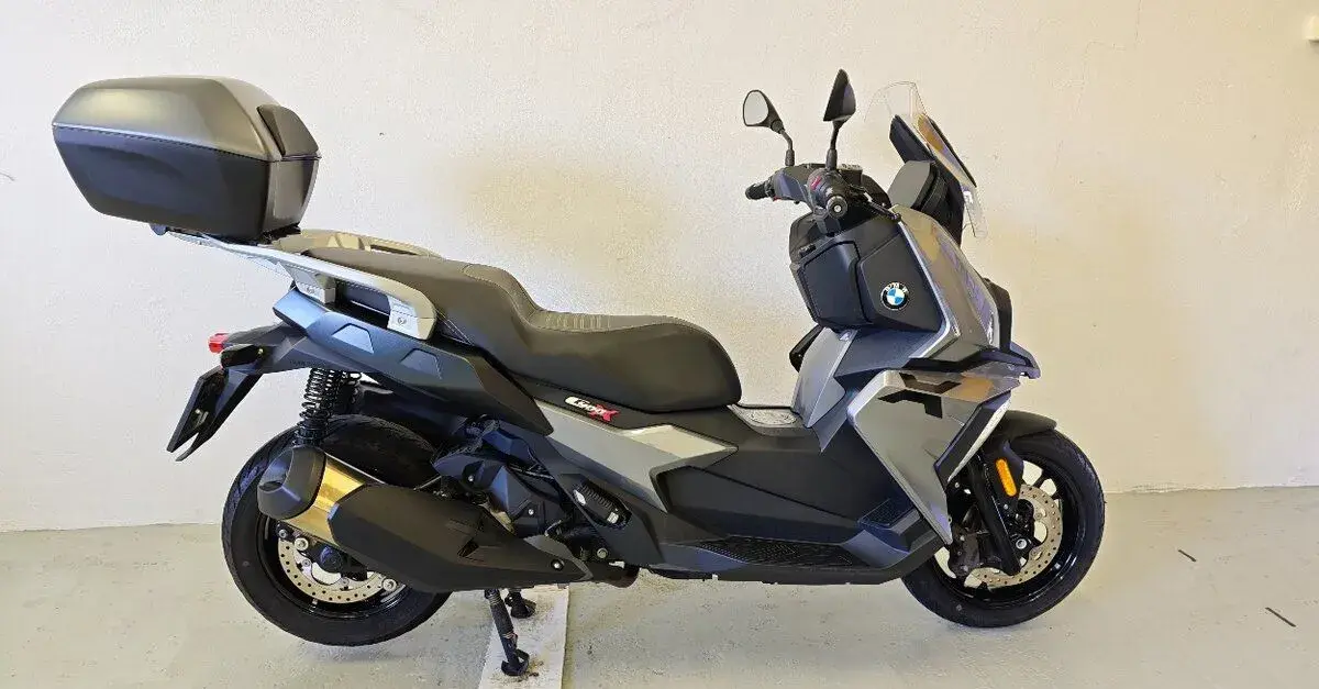 BMW C400X