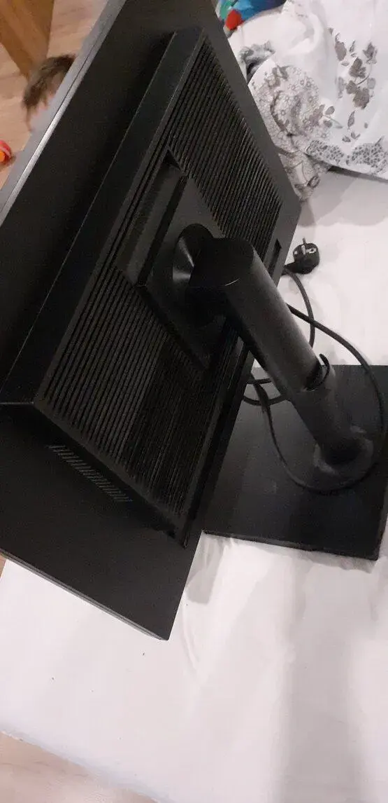 Samsung 24"