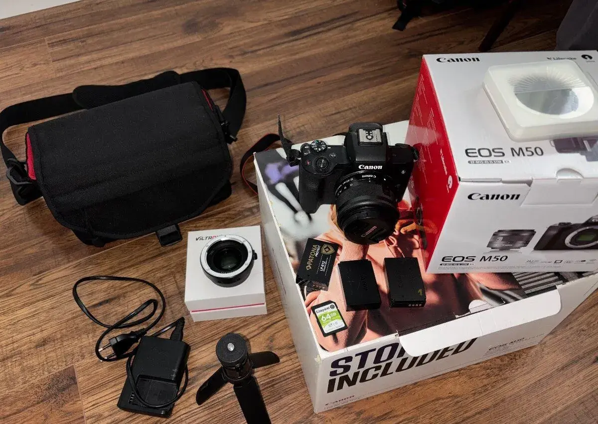 Canon EOS M50