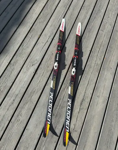 Detske bezky 128cm, Peltonen