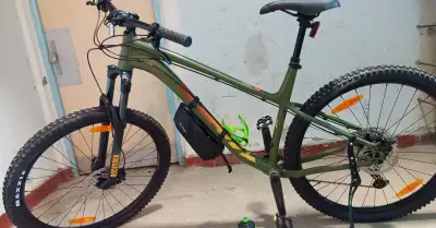 Kona Honzo 21 XL 29" - doklad+záručný list+stojan+výbava
