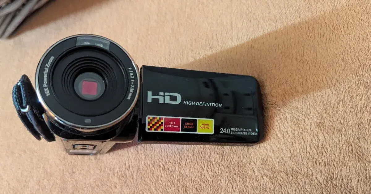 HD digitálna videokamera + SanDisk 64 GB karta