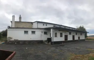 PREDAJ podnikateľského objektu v obci Čifáre, okres Nitra.