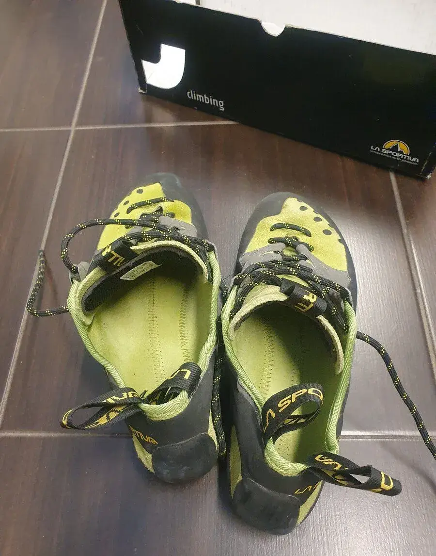 Lezecky la sportiva