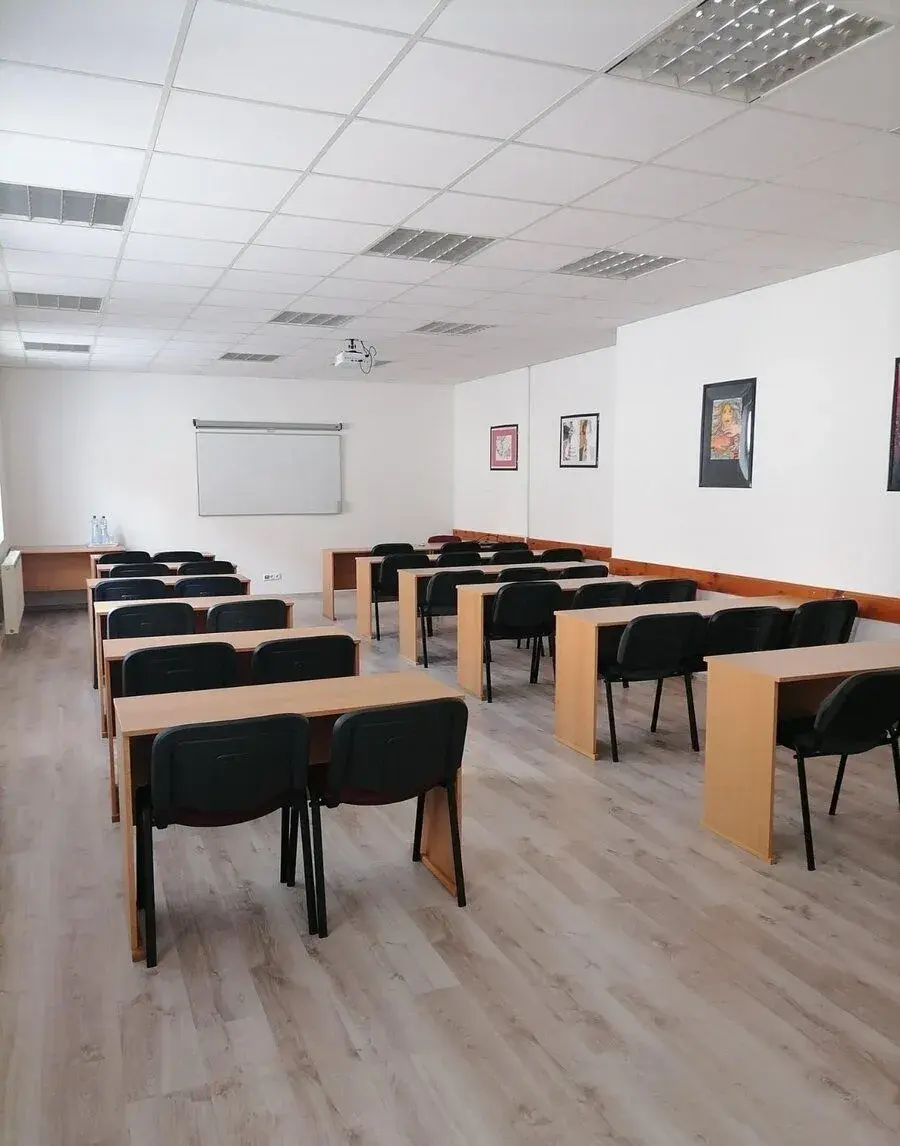++Klimatizované priestory 60m2 | 170 m2 v centre Trnavy++