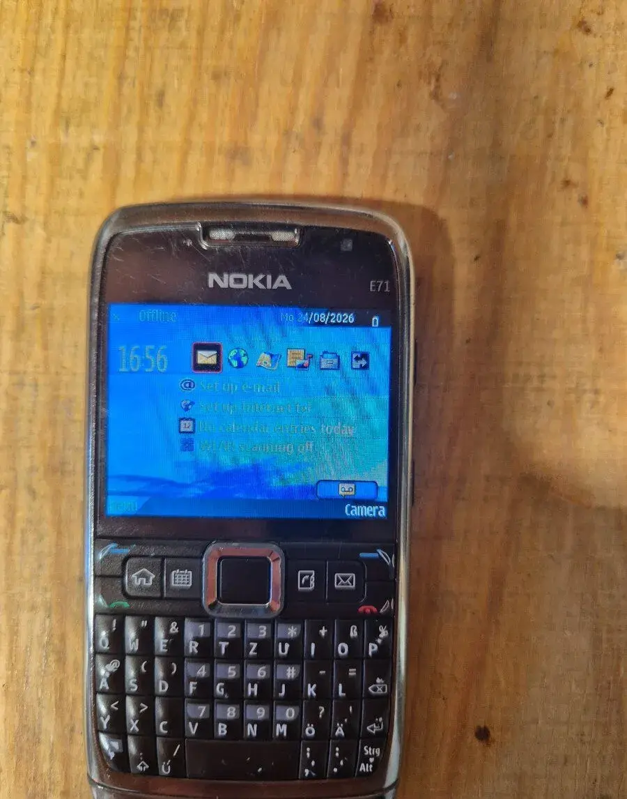 Nokia e71