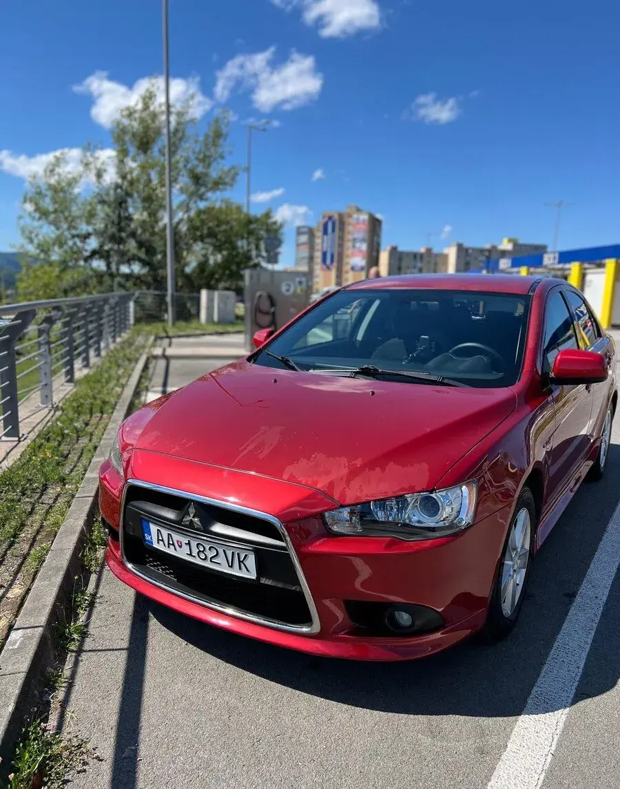 Mitsubishi Lancer – 2011, 7 000 km