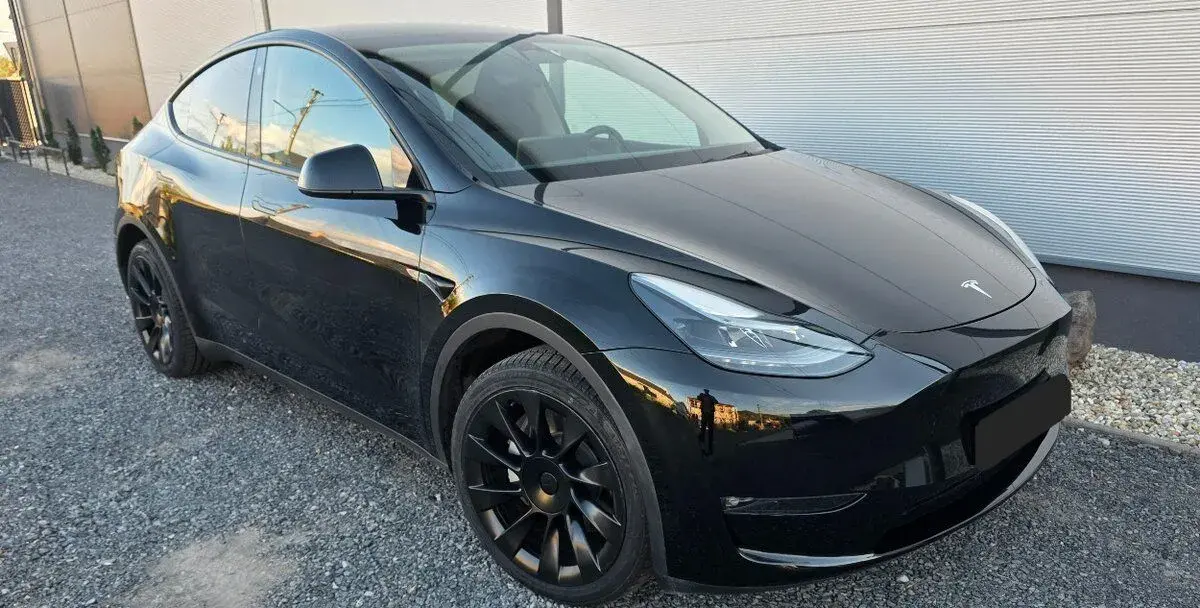 Rezervovane.Tesla Model Y LR rv: 5.2024 AWD