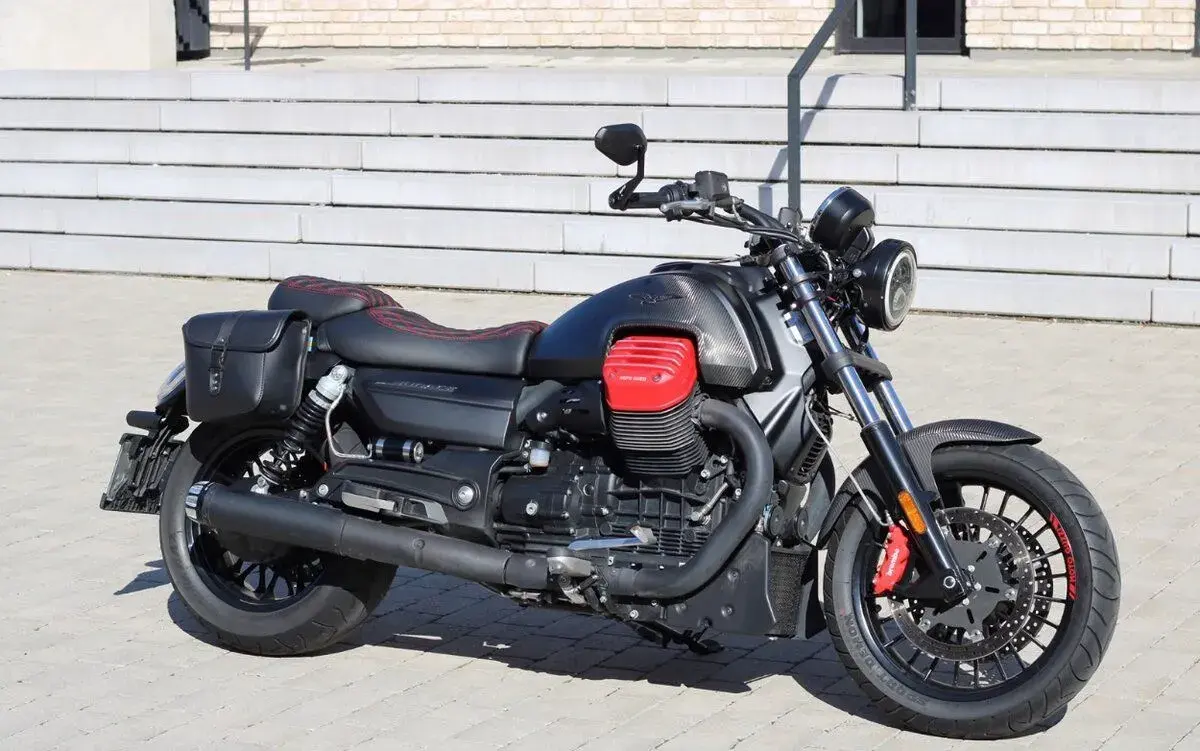 Moto Guzzi Audace Carbon 1400
