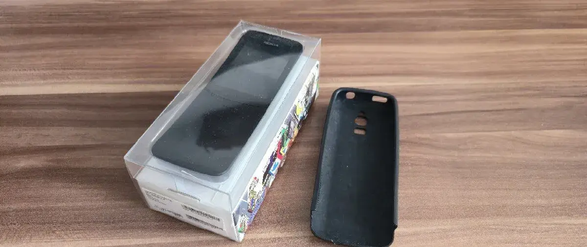 NOKIA 8110 4G - Nová