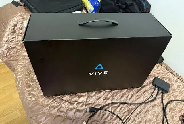 HTC VIVE PRO 2 + VR HRY + 500GB SSD DISK