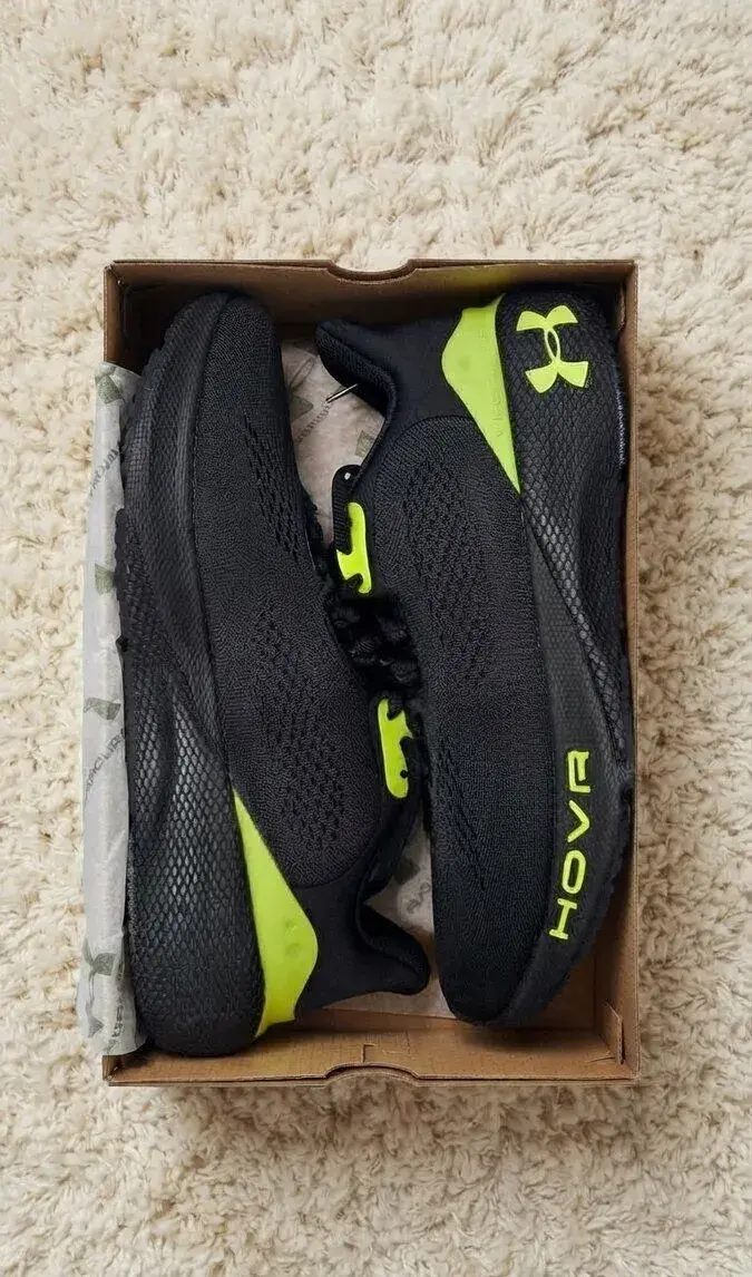 Bežecké tenisky Under Armour ua hovr machina