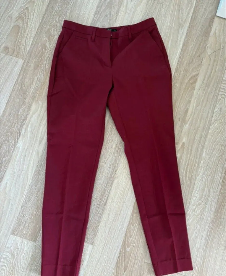 Elegantne nohavice 38