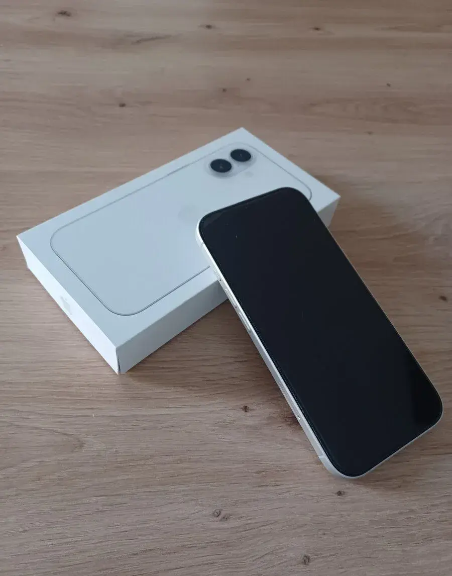 Iphone17 biely