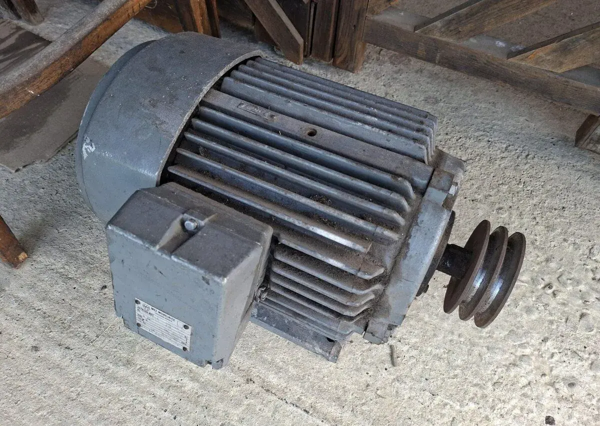 Elektromotory .