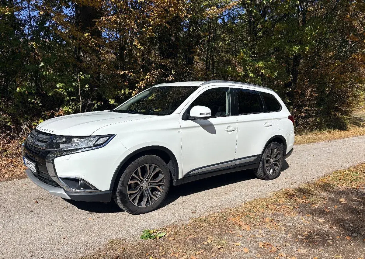 Mitsubishi Outlander – 2016, 123 400 km