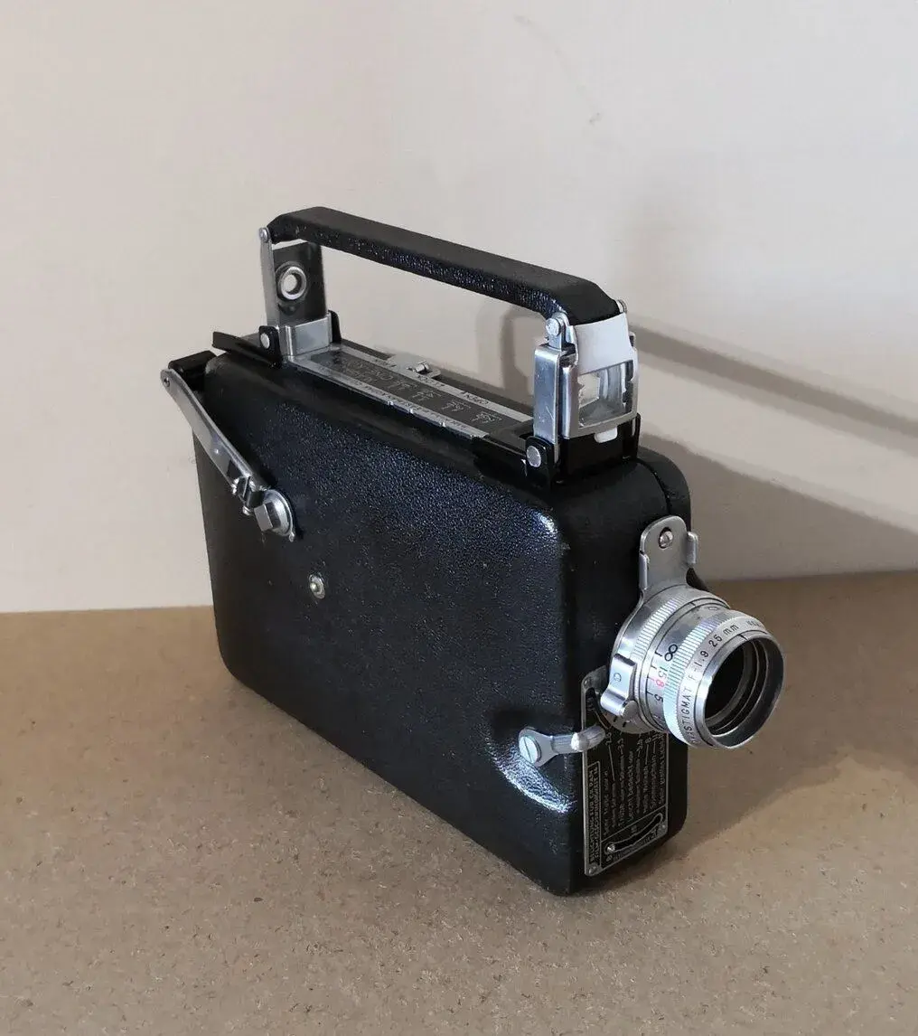Starožitná kamera Cine Kodak Magazine 1930