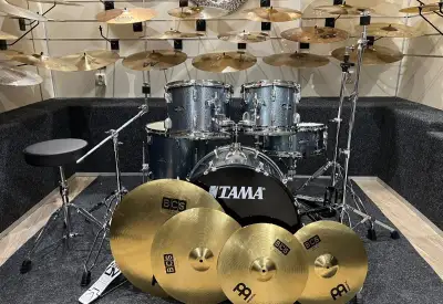 TAMA STAGESTAR 20,10,12,14,14 + CINELY MEINL
