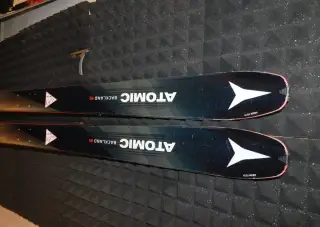 Atomic Backland 85 - 179cm + pasy