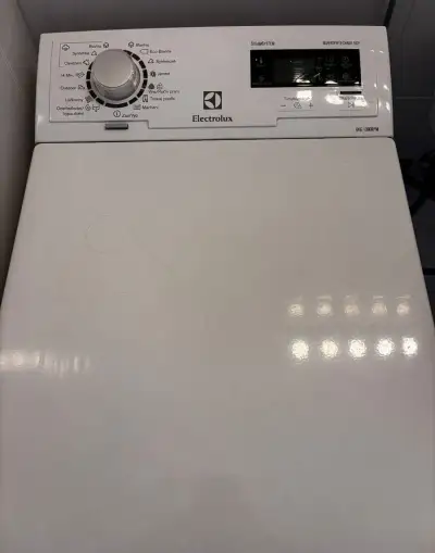 Práčka Electrolux – horné plnenie, 6 kg