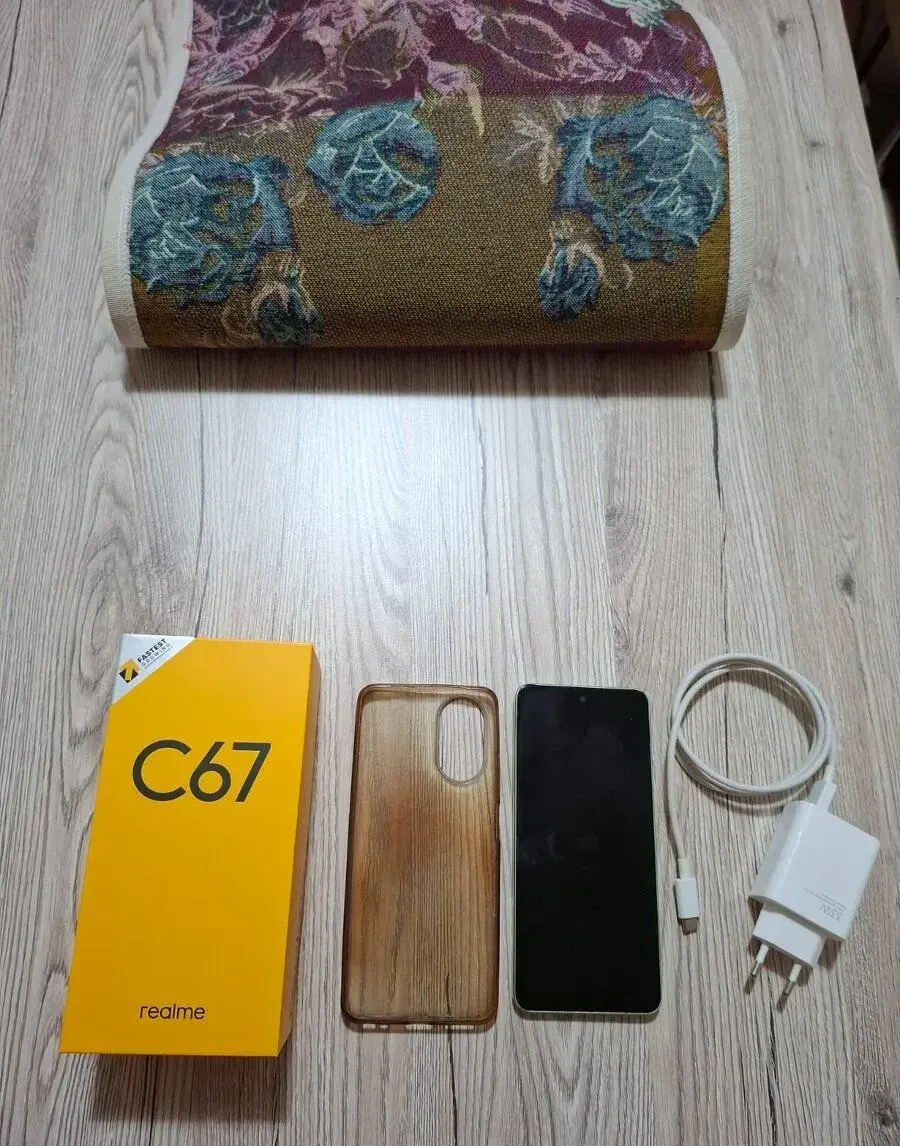 Realme c67 8/256 GB