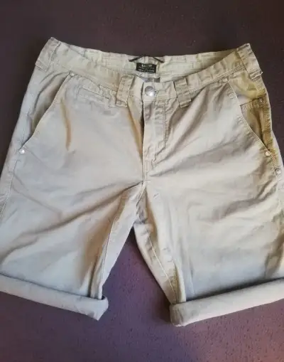 Pánske chino kratasy