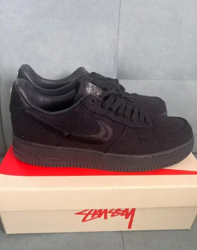 Nike Dunk x Stussy