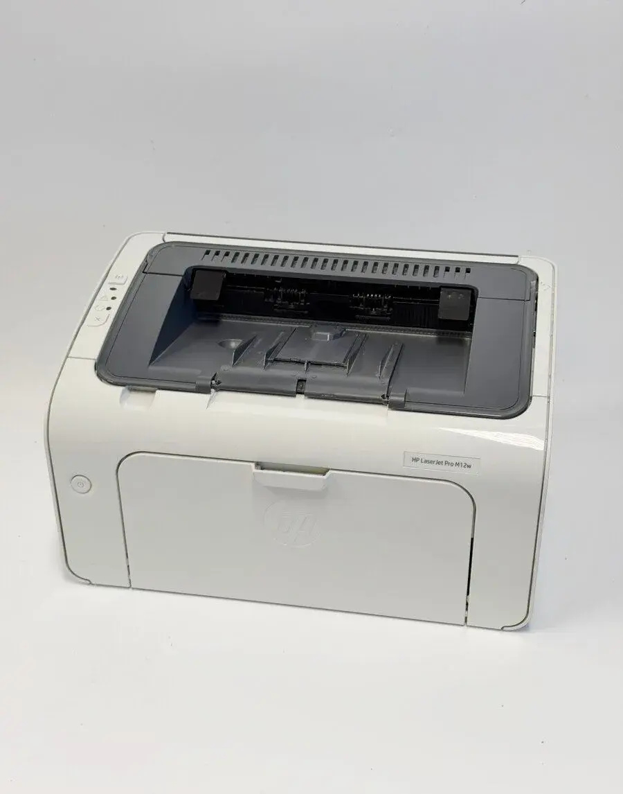 Laserová tlačiareň HP LaserJet Pro M12w s novým tonerom