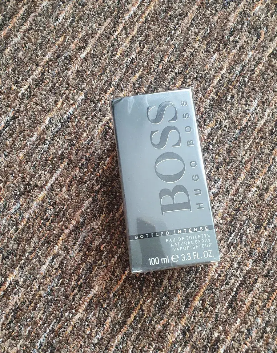 Hugo boss vonavka