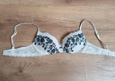 Biela podprsenka Intimissimi 75B