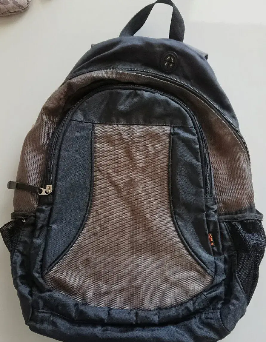 Ruksaky / batohy / plecniaky / cestovná taška