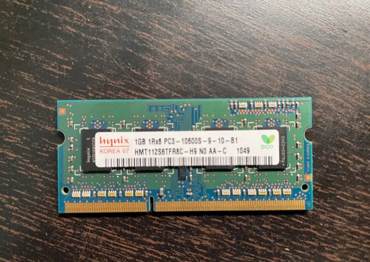 Hynix 1GB DDR3 Memory SO-DIMM 204pin PC3-10600S 1333MHz HMT1