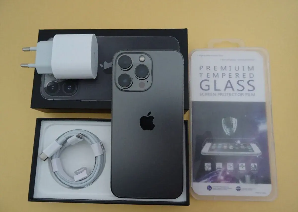 iPhone 13 PRO 256GB GRAPHITE - ZÁRUKA 1 ROK - 100% BATERIA