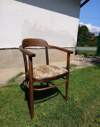 Stare kreslo