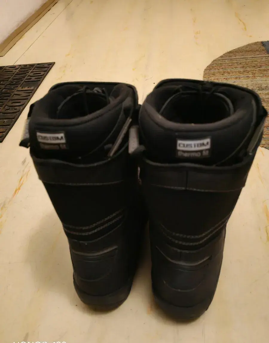 Topánky na snowboard od značky head
