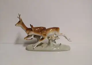 Porcelán Royal Dux - bežiace srnky